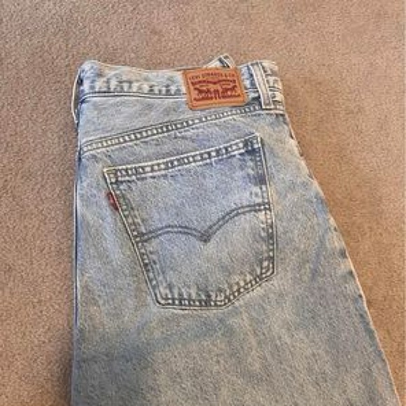 LEVIS LOW PRO LIGHT WASH JEAN - Blue / 32 - Picture 1 of 4